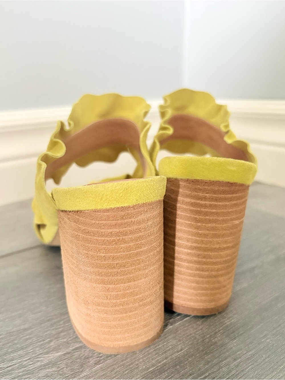 FREE PEOPLE Rosie Ruffle Block Heels Sandals Womens 7 Summer Euro Chic Boho - Picture 10 of 10